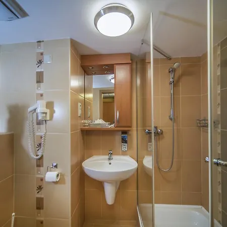 Hotel Duna Paks